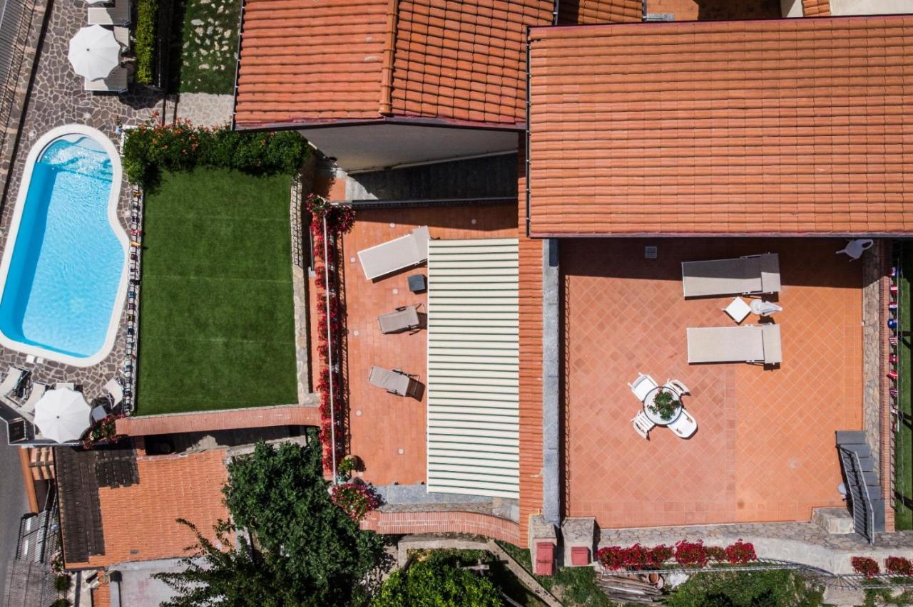 Appartamento Ilaria In Villa Laura สกาลา ภายนอก รูปภาพ