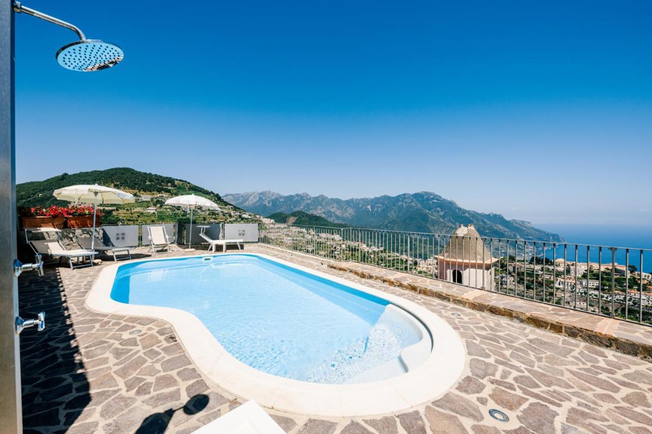 Appartamento Ilaria In Villa Laura สกาลา ภายนอก รูปภาพ