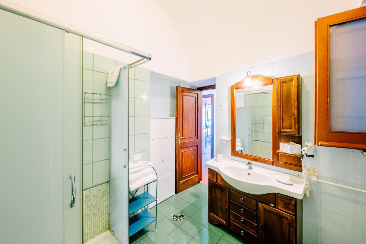 Appartamento Ilaria In Villa Laura สกาลา ภายนอก รูปภาพ