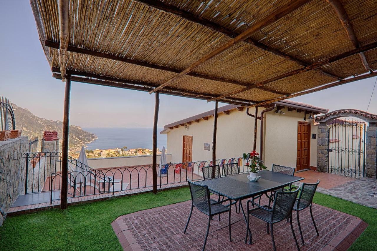 Appartamento Ilaria In Villa Laura สกาลา ภายนอก รูปภาพ